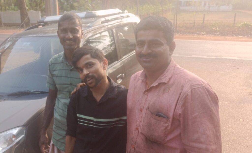 Good samaritans who helped fix flat tire, remote Kuthluru village